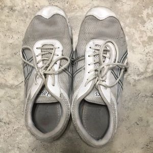 old school asics cheer shoes